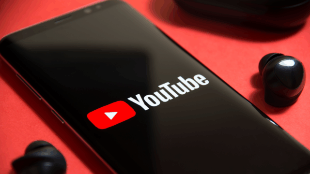 YouTube usa a IA para adivinhar sua idade


