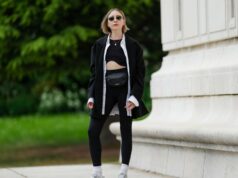 19 exercícios de maiô se assemelham a uma mamãe rica em Pilates calça solta