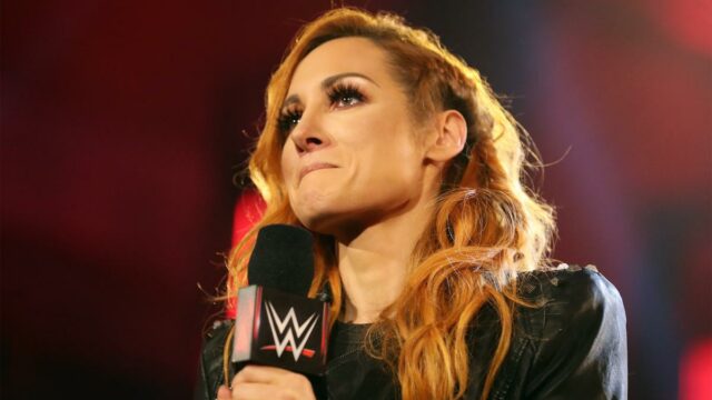 A Celebridade anterior da WWE obtém extremamente verdadeira pratos de Becky Lynch 

