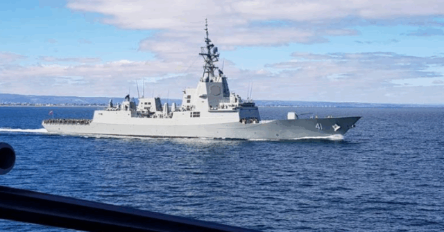 O HMAS Brisbane.