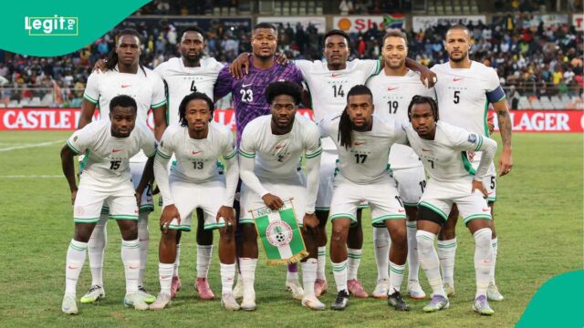 A FIFA revela por que a Nigéria jogou na África do Sul em pitch pitt em Bloemfontein

