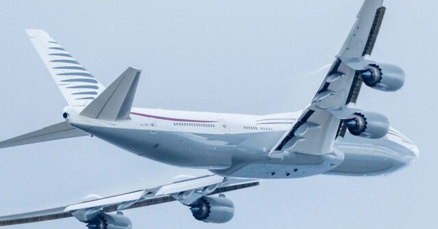 A Força Aérea dos EUA começou a modificar um Boeing 747 que foi doado aos EUA pelo Catar durante o verão.