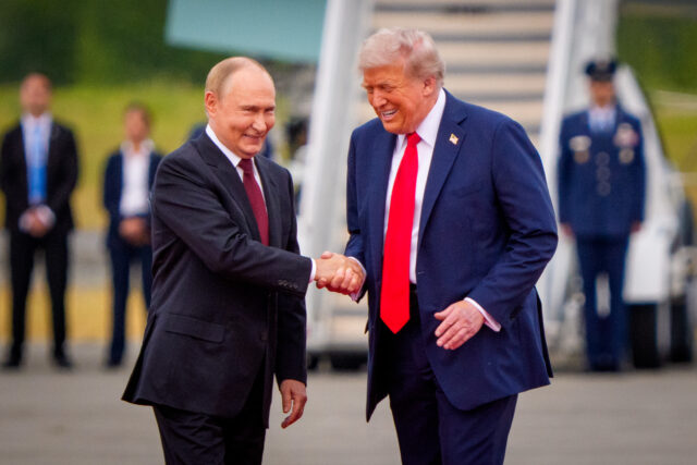 A ancoragem de despesas com o Alasca de Trump-Putin $ 200k-ele obterá compensado? 

