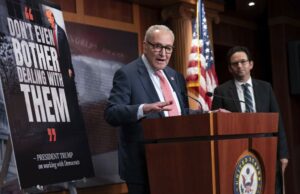 A demanda de US $ 1,5 trilhão dos democratas para manter o governo não A demanda de US $ 1,5 trilhão dos democratas para manter o governo não