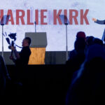A direita está tratando a morte de Charlie Kirk como se fosse outro 11 de setembro
