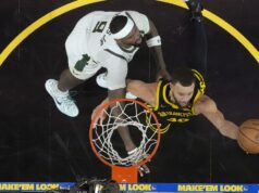 A “diretriz de heave” da NBA certamente permitirá fotos profundas no final do trimestre sem prejudicar os jogadores de captura A "diretriz de heave" da NBA certamente permitirá fotos profundas no final do trimestre sem prejudicar os jogadores de captura