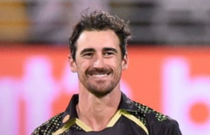 A estrela da Austrália, Mitchell Starc, revela seu amor na direção do exame de críquete do exame A estrela da Austrália, Mitchell Starc, revela seu amor na direção do exame de críquete do exame