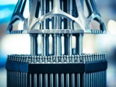 A startup de microrreatores Antares arrecada US$ 96 milhões para energia nuclear terrestre, marítima e espacial Nuclear fuel rods sit ready for insertion into a reactor.