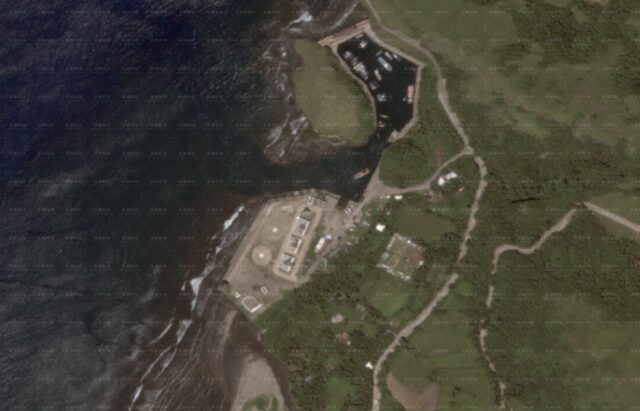 A imagem de satélite revela a nova base da linha de frente dos Estados Unidos em meio às tensões da China 

