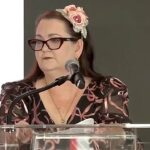A mãe australiana pede restrições de idade nas mídias sociais após o suicídio da filha