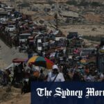 Os tanques israelenses se alinham perto da fronteira com Gaza.