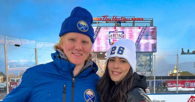 Kelly Stafford argumenta que ela é uma mãe de batedora depois de levar o recurso de goma de maconha
