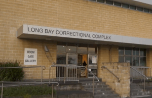 A oposição sinaliza um plano de US $ 3 bilhões para transformar uma prisão notória em casas A oposição sinaliza um plano de US $ 3 bilhões para transformar uma prisão notória em casas