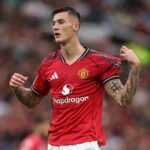 Benjamin Sesko entra em campo para o Manchester United