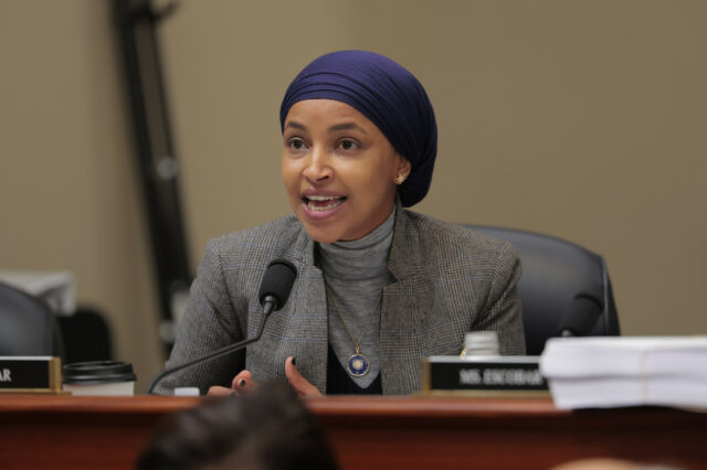 A tradição de Charlie Kirk precisa permanecer em 'Dustbin de fundo', afirma Ilhan Omar 

