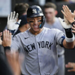 Aaron Boone envia uma mensagem do Tribunal de Aaron de 2 palavras, enquanto os Yankees se esforçam