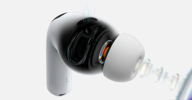 Obtendo o melhor ajuste para o seu AirPods Pro 3 | Close-up cortado