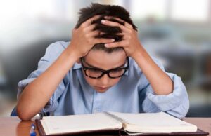 ‘Alfabetização baseada em vibração’ e outros modismos destruíram a educação para nossos filhos 'Alfabetização baseada em vibração' e outros modismos destruíram a educação para nossos filhos