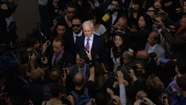 Ambiente político agressivo intimidando o cinema, o representante de mercado Warn no Zurique Top 

