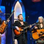 Americana Formicity & Honors Hand vence com Nathaniel Rateliff, Sierra Ferrell, Gillian Welch & David Rawlings, MJ Lenderman e eu estou com ela