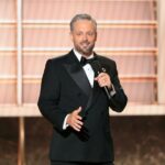 Anfitrião Nate Bargatze abre o Emmys 2025, falsificando TV e iniciando um relógio de caridade