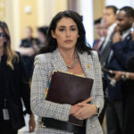 Anna Paulina Luna compartilha novas informações de Link para Epstein 'Knowledge'