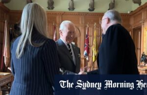 Anthony Albanês encontra o rei Charles em Balmoral Anthony Albanês encontra o rei Charles em Balmoral