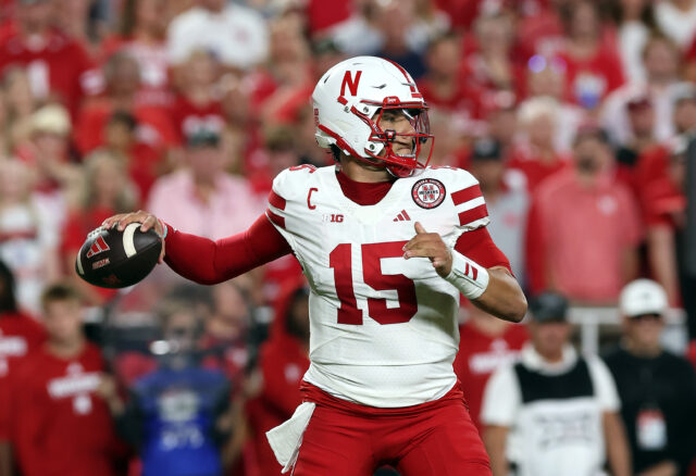 Apenas como desfrutar de Akron vs Nebraska: Futebol da Universidade de transmissão ao vivo, rede de televisão 

