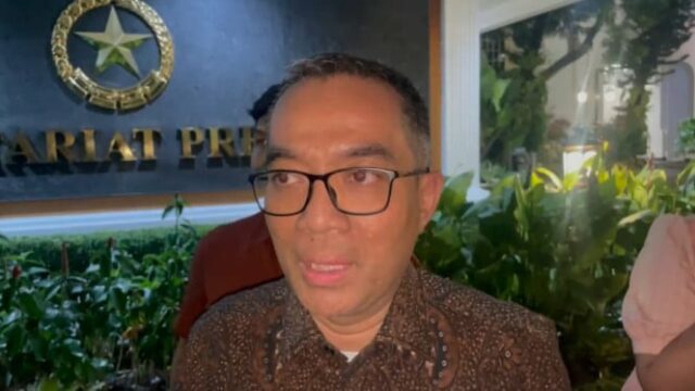 Após o diálogo no palácio, o dicionário garante as demandas dos alunos a Prabowo 

