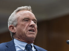 Esta não é a maneira de administrar um governo Assista RFK Jr. Perca -o quando o senador o chama por 'inventar as coisas'