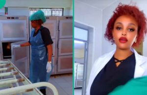 Assista ao vídeo do que o atendente mortuário viu no bolso da pessoa falecida Assista ao vídeo do que o atendente mortuário viu no bolso da pessoa falecida