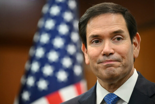 Assuntos do Caribe: Rubio continua ataques a missões médicas cubanas

