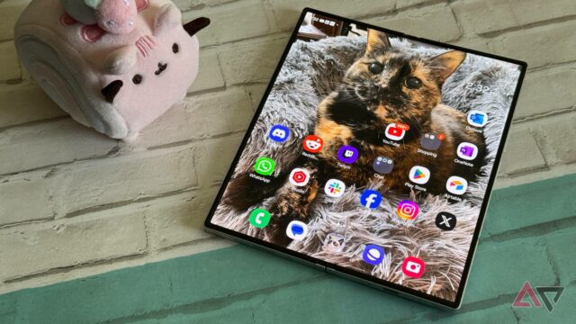 Atualização segura de uma interface do usuário 8 Chegue à camada Galaxy Z 6 e Turn 6 

