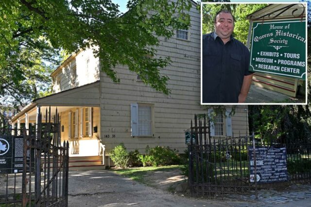 Autor coroou o historiador de Queens Borough, Mentor Sucedente e Preenchendo Vaga de 2 anos

