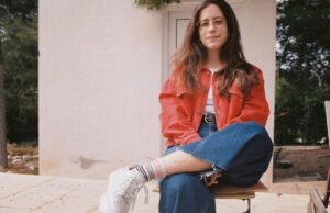 ‘Bai, supervisor de Bai’ Alba Esquinas ao registrar o desconforto de derramar um primeiro relacionamento: ‘Não há muito espaço para a virtude’ 'Bai, supervisor de Bai' Alba Esquinas ao registrar o desconforto de derramar um primeiro relacionamento: 'Não há muito espaço para a virtude'