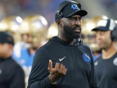 Base 10 da CFB: grupos frios, assentos de trens quentes Base 10 da CFB: grupos frios, assentos de trens quentes