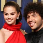 Benny Blanco liga para Selena Gomez A 'Disney Princess' na primeira postagem do blog como casal