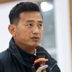 Bhaichung Bhutia pede persistência e uniformidade do instrutor Khalid Jamil
