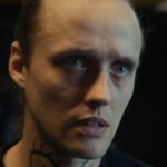Black Steel Fiftle Down Terapy em 'Wolves'- e vocalista de celebridades em 'Bartosz Bielenia, de Corpus Christi
