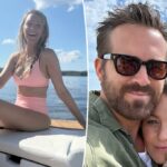 Blake Lively, vestido de biquíni, e o marido Ryan Reynolds fecham o verão com a viagem