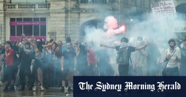 'Bloqueie tudo' protesta confundir em toda a França

