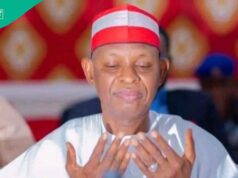 Breaking: Governador influente declara o feriado público Breaking: Governador influente declara o feriado público