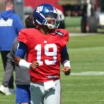 Jameis Winston comemora após um passe de touchdown durante o primeiro trimestre de um jogo da pré -temporada da NFL 2025 contra o New England Patriots no MetLife Stadium em 21 de agosto de 2025 em East Rutherford, Nova Jersey.