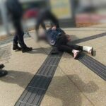 Brisbane Homem supostamente esfaqueado durante o sono, mergulhado em gasolina