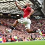 Bryan Mbeumo em ação durante a partida da Premier League entre o Manchester United e o Arsenal em Old Trafford em 2025 em Manchester, Reino Unido.