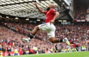Bryan Mbeumo teve um enorme obstáculo no Guy Utd, ele realmente passou com cores voadoras até agora Bryan Mbeumo em ação durante a partida da Premier League entre o Manchester United e o Arsenal em Old Trafford em 2025 em Manchester, Reino Unido.