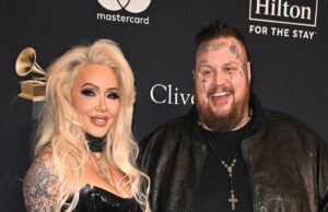 Bunnie Xo responde aos seguidores declarando GetTyImages-2237327650 Bunnie xo reage aos fãs dizendo