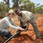 Bush Tucker uma tábua de salvação para a restauração do ecossistema e desenvolvimento da comunidade
