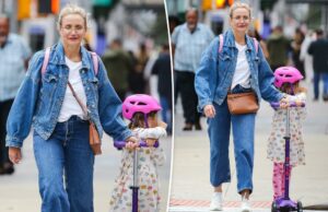 Cameron Diaz passeia por Nova York com a filha Raddix, 5, em raro passeio Cameron Diaz passeia por Nova York com a filha Raddix, 5, em raro passeio