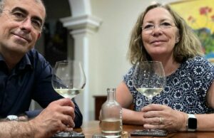 Carne e vinho no menu em propriedade mais baixa com acomodação Carne e vinho no menu em propriedade mais baixa com acomodação